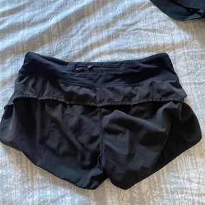 Black lulu shorts